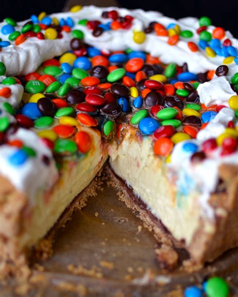 Yammie's Noshery: M&M Cheesecake with Chocolate Covered Pretzel Crust | Desserts, Cheesecake ...