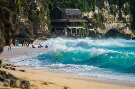 Uluwatu Beaches, Bali - The Ultimate Guide ⋆ Raw Mal Roams