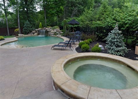 Pools & Spas - Traditional - Pool - Cleveland - by THE OHIO VALLEY ...