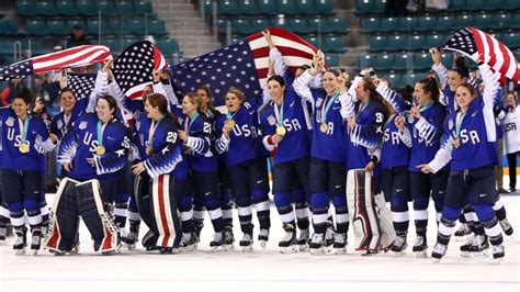 US women's hockey wins first gold since 1998 in dramatic win over C.. - ABC7 Chicago