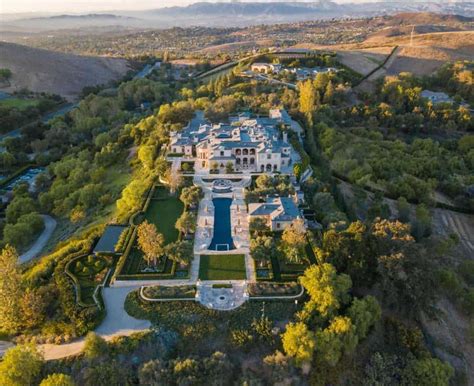 14 Mega-Mansions with 20,000+ Sq. Ft. (Photo Galleries)