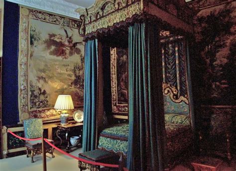 Queen Elizabeth's Bedroom, Burghley... © Len Williams cc-by-sa/2.0 ...