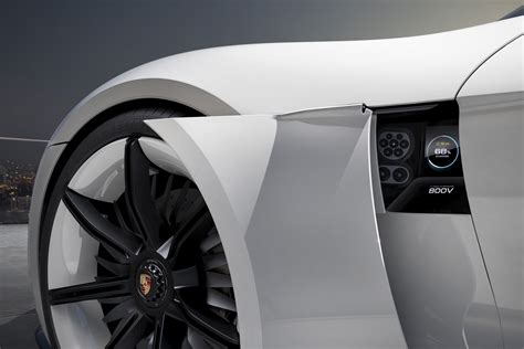 Porsche Mission E concept 0001 - Autos.ca