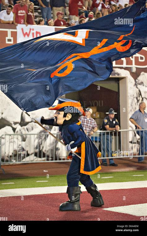 Uva mascot hi-res stock photography and images - Alamy