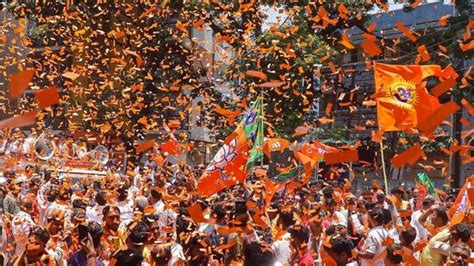 BJP plans ‘carpet bombing’ campaign in Karnataka on April 25 | Latest ...