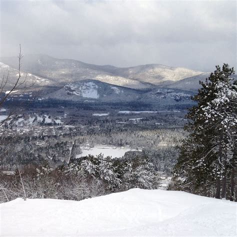 New Hampshire Resorts Extend Ski Seasons