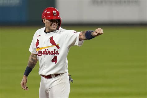 Molina leads Cards over Brewers 4-2 to open key 5-game set