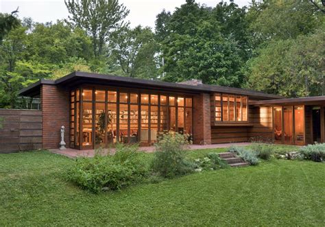 10 Iconic Frank Lloyd Wright Buildings | Frank lloyd wright homes, Frank lloyd wright usonian ...