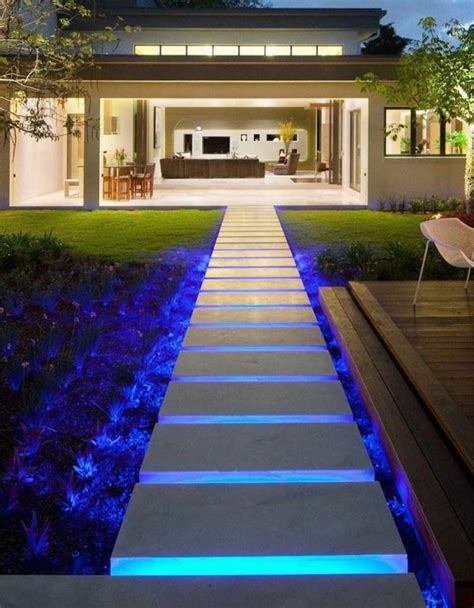 Modern garden lighting ideas – awesome LED landscape lighting