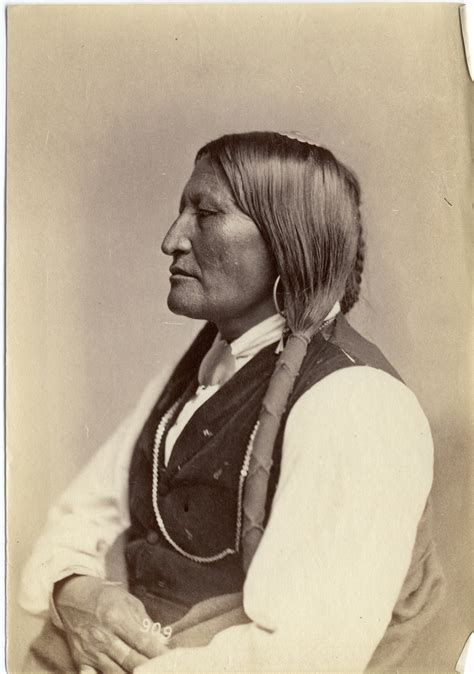 A Rare Collection of 19th-Century Photographs of Native Americans Goes Online