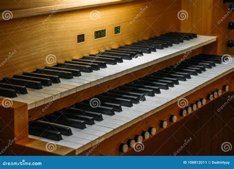 Pipe Organ Keyboard Console Stock Image - Image of musical, organ ...