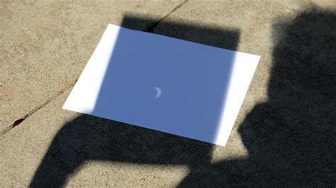 How To Make A Pinhole Projector For Viewing The Solar Eclipse - Obul