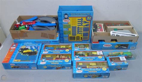 Tomy Thomas and Friends Engines, Cars and Track ( 10+)/Box | #1891413557