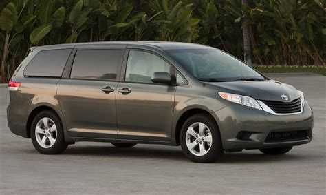 2014 Toyota sienna hybrid canada