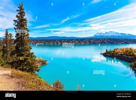 The Abraham Lake Stock Photo - Alamy