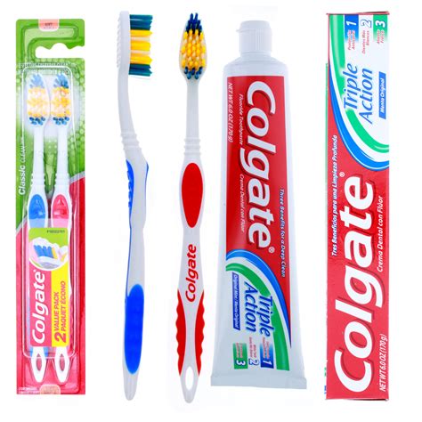 Colgate Fluoride Toothpaste Deep Clean Triple Action Mint with 2 Toothbrushes