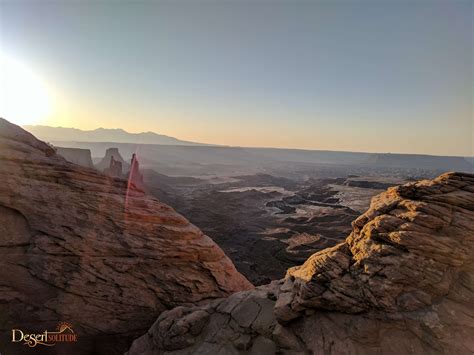 Canyonlands Overlooks • Desert Solitude