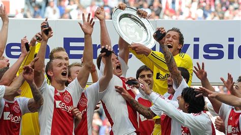 Ajax sink Twente to seal 30th Eredivisie title | UEFA.com