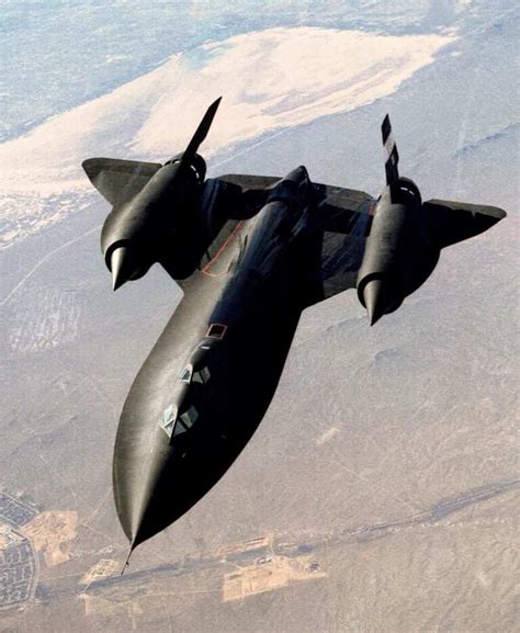 Watch: SR-71 Blackbird's amazing engineering explained | American Military News