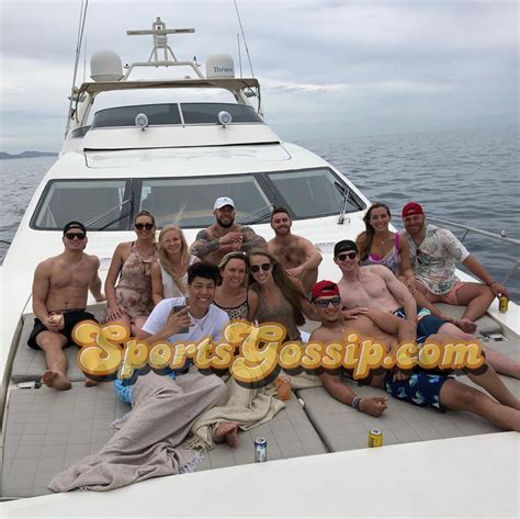 Patrick Mahomes Took His Girlfriend and Friends On Cabo Yacht Trip - Page 5 of 6 - Sports Gossip