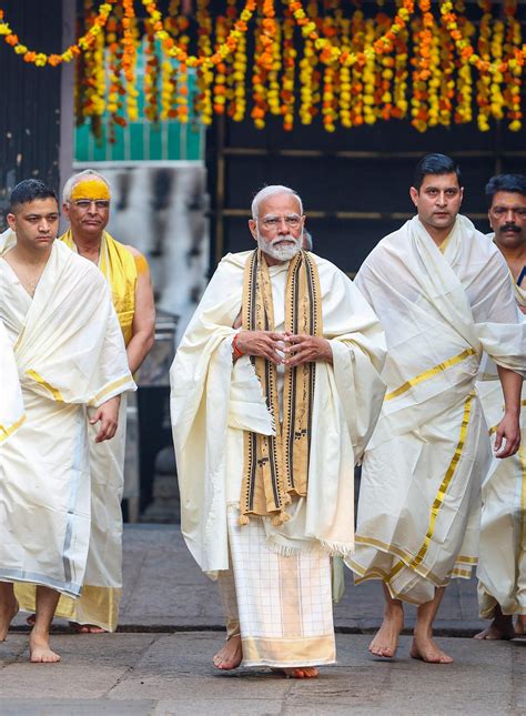 86+ most beautiful images in Guruvayur Temple, Kerala in India