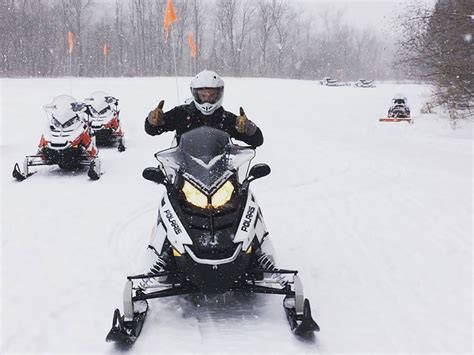 Stowe VT snowmobile tours | Snowmobile Vermont