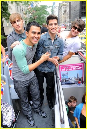 Full Sized Photo of big time rush tour bus 01 | Big Time Rush Takes Over NYC! | Just Jared Jr.