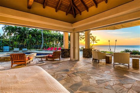 Beachfront Homes on Maui | Maui Real Estate