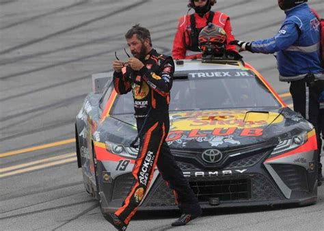 “I’m bad at making decisions,” Martin Truex Jr. makes major retirement ...