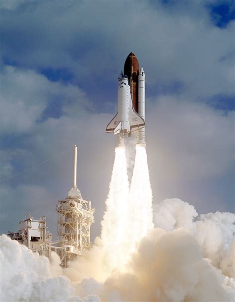 Discovery: A look back at the workhorse of the Space Shuttle fleet - RocketSTEM