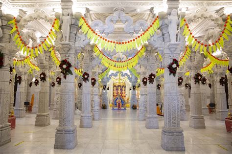 Neasden Temple Inside