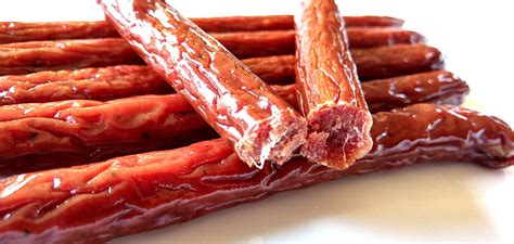 The Jerky Hut - Peppered Beef Stick ~ Beef Jerky Reviews