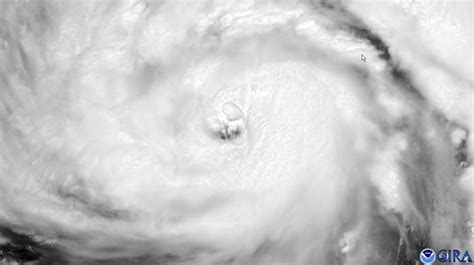 NOAA satellite captures frightening look at eye of Hurricane Ida as it ...