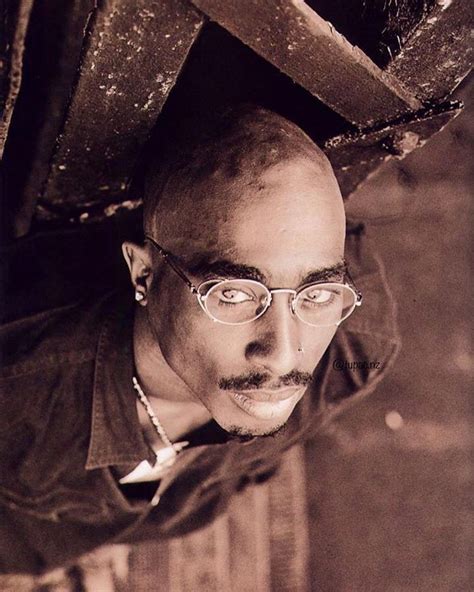 2pac on the album cover shoot of ‘Me Against The World’ in 1995.