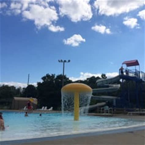 Oldham County Aquatic Center - Swimming Pools - Country Club Ln, La ...