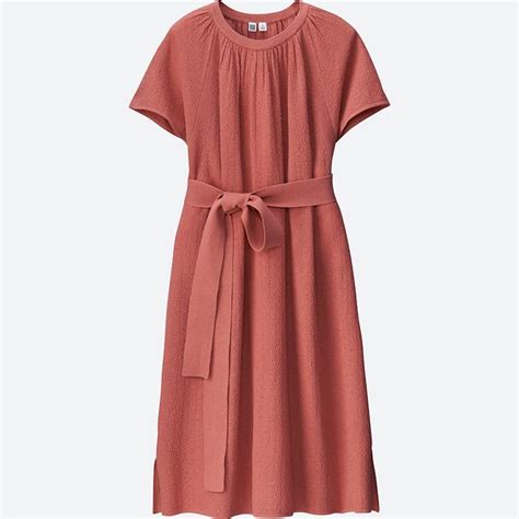 Uniqlo U 2018 Women Spring Collection | UNIQLO US | Short sleeve dresses, Dresses, Sleeveless ...