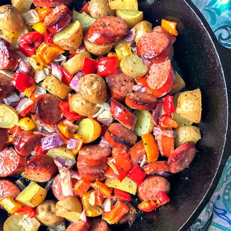 Quick & Easy Potatoes and Kielbasa Recipe - tasty skillet dinner idea!