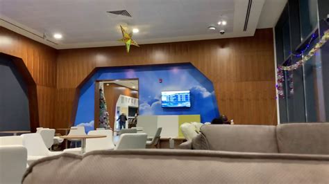 Airport lounge in Accra (Search Kotoka Airport in Ghana) - YouTube