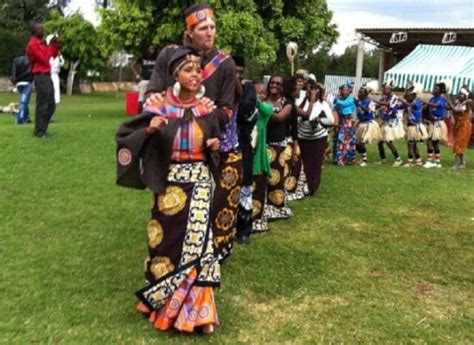 Photos of Dirk Nowitzki wedding and dancing to Mugiithi in Kenya