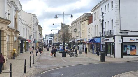 Plan to build 150 homes on Cheltenham town centre car park - BBC News