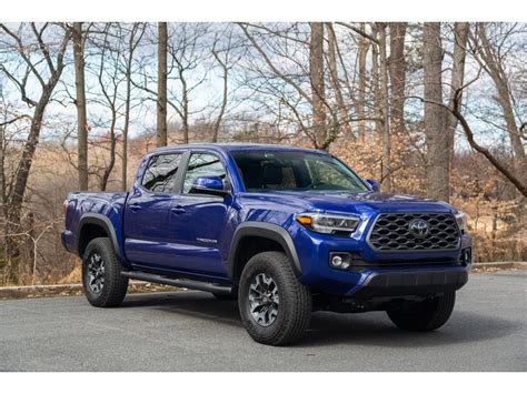 Compare 2023 Nissan Frontier vs. 2023 Toyota Tacoma | U.S. News