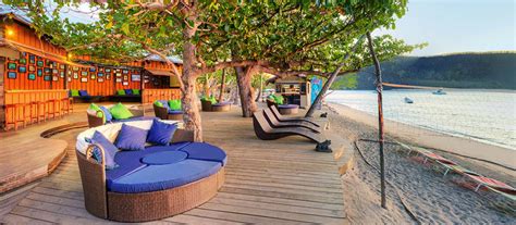 Mantaray Island Resort Hotel in Fiji | ENCHANTING TRAVELS