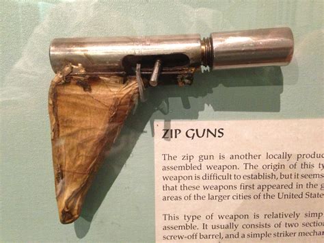 File:Zip gun in Slave Lodge museum.JPG - Wikimedia Commons