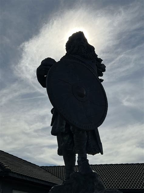 KING HARALD I FAIRHAIR STATUE - Haraldsgata 228, Haugesund, Norway ...