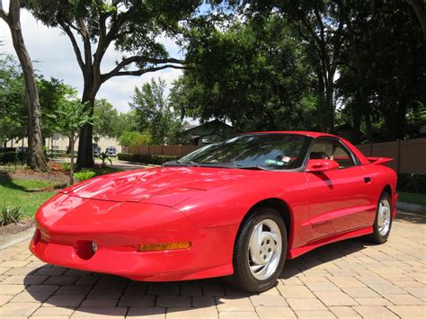 1993 Pontiac Firebird | Primo Classics International LLC