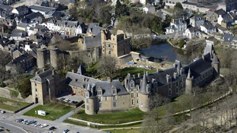 Châteaubriant Castle - Megaconstrucciones.net English Version