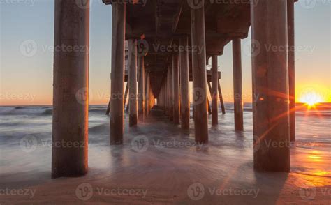 Huntington Beach Pier at sunset 1392254 Stock Photo at Vecteezy