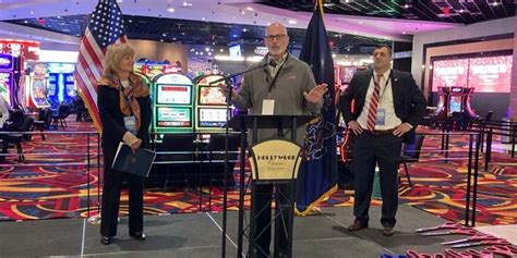 Penn National celebrates Hollywood Casino Morgantown grand opening ...