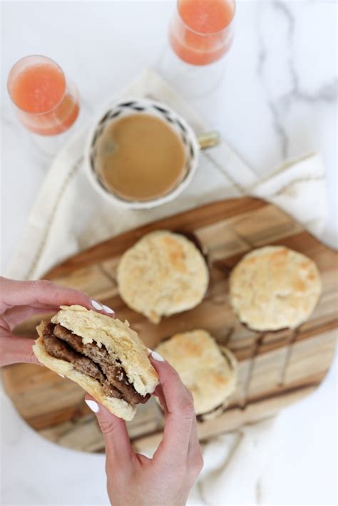 BUTTERMILK BISCUITS WITH SAUSAGE & HONEY-BUTTER – CAFÉ CHRISTINA