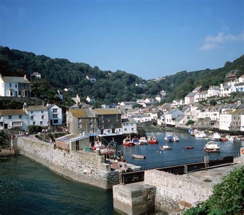 Polperro Harbour | Cornwall Guide Images